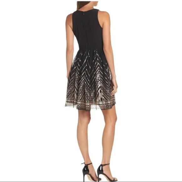 Vince Camuto Sequin Fit & Flare Cocktail Dress 4 NWT - Picture 4 of 13